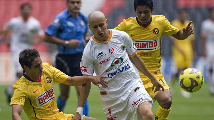 Lampros Kontogiannis (L) and Juan Medina