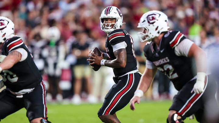 Oct 3, 2026; Columbia, South Carolina, USA;  South Carolina Gamecocks quarterback LaNorris Sellers (16) looks to pass against the Kentucky Wildcats in the second half at Williams-Brice Stadium.  Mandatory Credit: Jeff Blake-Imagn Images