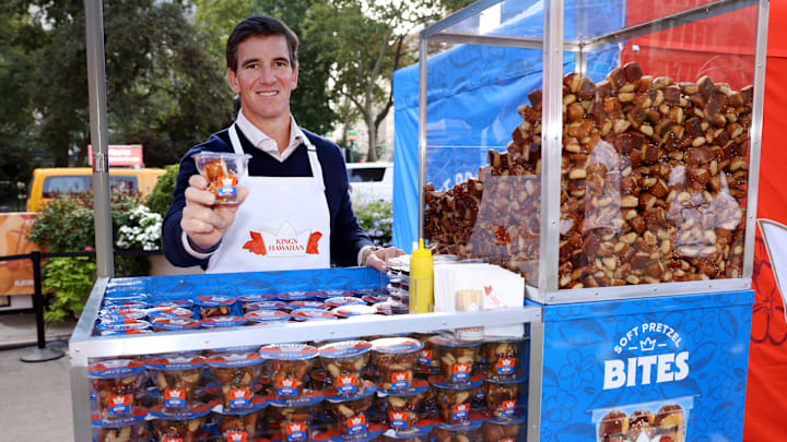 Eli Manning for King's Hawaiian Pretzel Bites