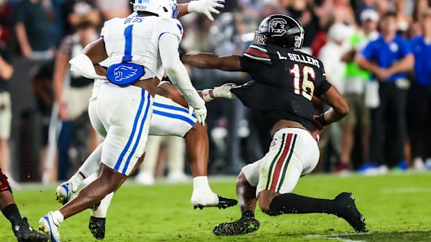 South Carolina Gamecocks quarterback LaNorris Sellers (16) 