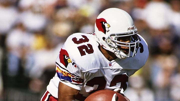 Dec 9, 1995; San Diego, CA, USA; FILE PHOTO; Arizona Cardinals running back LeShon Johnson (32) in action against the San Diego Chargers at Jack Murphy Stadium. Mandatory Credit: Peter Brouillet-USA TODAY NETWORK Dec 9, 1995; San Diego, CA, USA; FILE PHOTO; Arizona Cardinals running back LeShon Johnson (32) in action against the San Diego Chargers at Jack Murphy Stadium. Mandatory Credit: Peter Brouillet-USA TODAY NETWORK