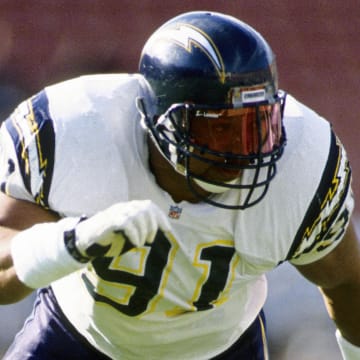 San Diego Chargers defensive end Leslie O'Neal (91) in action against the Los Angeles Raiders at Los Angeles Memorial Coliseum.