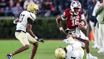Nov 23, 2024; Columbia, South Carolina, USA; South Carolina Gamecocks quarterback LaNorris Sellers (16) runs the ball against the Wofford Terriers in the second half at Williams-Brice Stadium. Mandatory Credit: Jeff Blake-Imagn Images