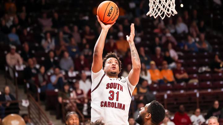 Mar 3, 2026; Columbia, South Carolina, USA; South Carolina Gamecocks forward Elijah Strong (31) shoots against the Tennessee Volunteers in the first half at Colonial Life Arena. Mandatory Credit: Jeff Blake-Imagn Images