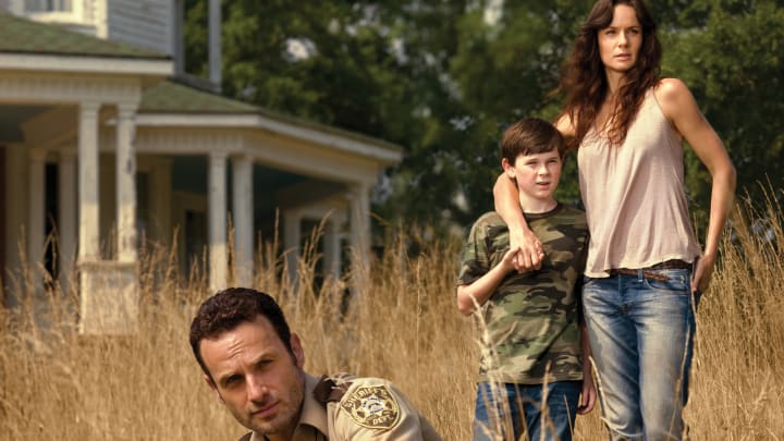 Andrew Lincoln, Chandler Riggs, and Sarah Wayne Callies) - The Walking Dead _ Season 2 _ Gallery - Photo Credit: Matthew Welch/AMC