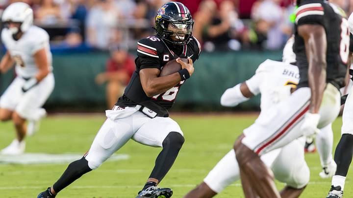 Sep 12, 2026; Columbia, South Carolina, USA;  South Carolina Gamecocks quarterback LaNorris Sellers (16) scrambles against the Towson Tigers in the first quarter at Williams-Brice Stadium.  Mandatory Credit: Jeff Blake-Imagn Images