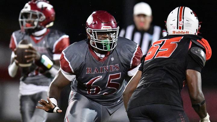 South Carolina football target Solomon Thomas announced a commitment to Florida State.