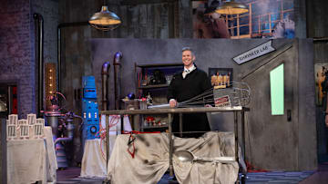 John Henson on Halloween Baking Championship Season 10 episode 2