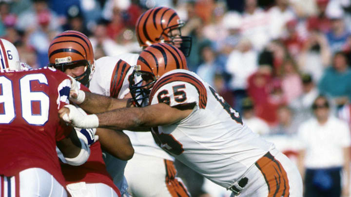 Oct 16, 1988; Foxboro, MA, USA: FILE PHOTO; Cincinnati Bengals guard Max Montoya (65) in action against the New England Patriots at Foxboro Stadium. Mandatory Credit: Dick Raphael-Imagn Images Oct 16, 1988; Foxboro, MA, USA: FILE PHOTO; Cincinnati Bengals guard Max Montoya (65) in action against the New England Patriots at Foxboro Stadium. Mandatory Credit: Dick Raphael-Imagn Images