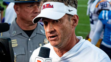 It's looking like Lane Kiffin is choosing either the Florida Gators or the LSU Tigers and is leaving the Ole Miss Rebels
