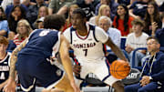 Gonzaga Bulldogs forward Tyon Grant-Foster (7).