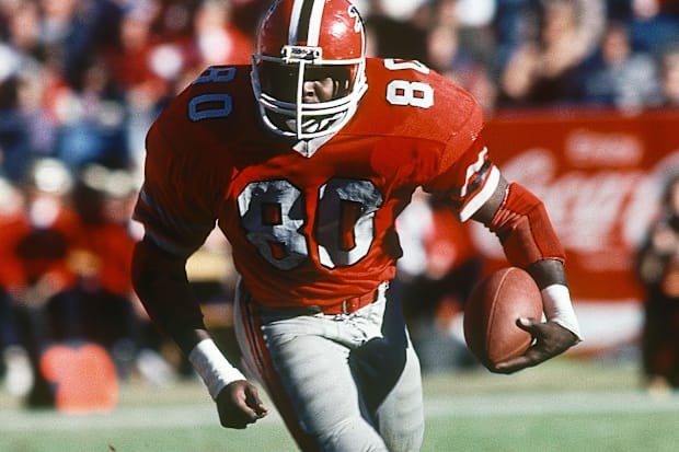 Atlanta Falcons tight end Junior Miller (80) in action against the San Francisco 49ers at Atlanta-Fulton County Stadium. 