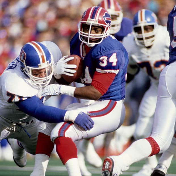 Thurman Thomas (34)