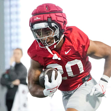 Ohio State Buckeyes running back James Peoples (20) runs during spring football practice at the Woody Hayes Athletic Center on March 17, 2025.