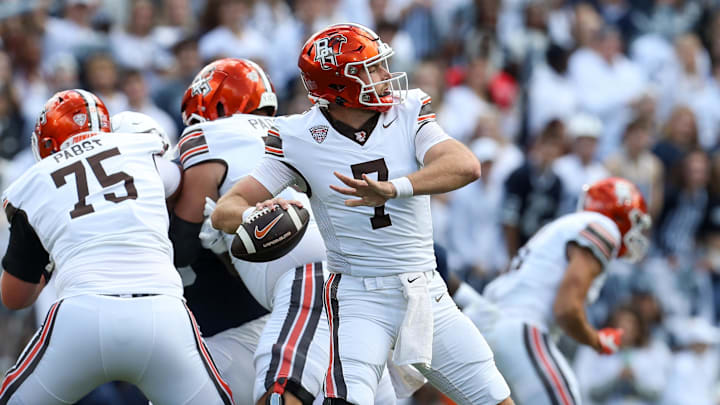 Bowling Green quarterback Connor Bazelak throws a pass during the first quarter against the Penn State Nittany Lions at Beaver Stadium.