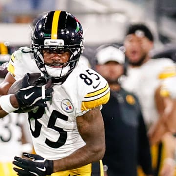 Aug 9, 2025; Jacksonville, Florida, USA; Pittsburgh Steelers wide receiver Ke'Shawn Williams (85) runs after a catch against the Jacksonville Jaguars during a preseason game at EverBank Stadium. Mandatory Credit: Travis Register-Imagn Images