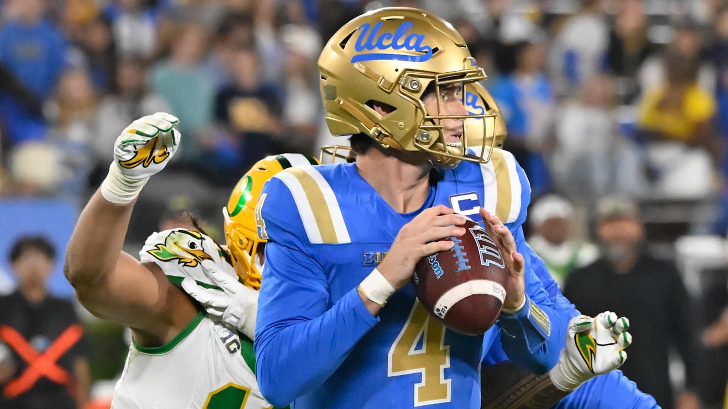 UCLA Football: Bruins Center Blasts OL's Failure to Protect Ethan Garbers