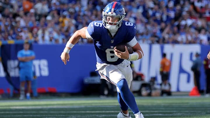 New York Giants quarterback Jaxson Dart is a solid prop target in Week 6. 