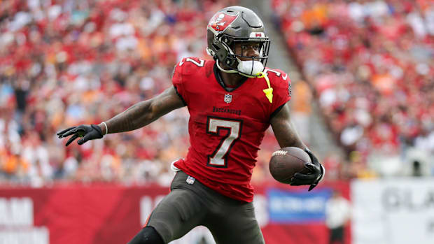 Bucky Irving is the Wild Card Round RB Start of the Week.