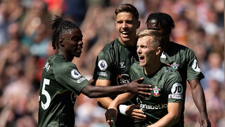 Tottenham Hotspur v Southampton FC - Premier League