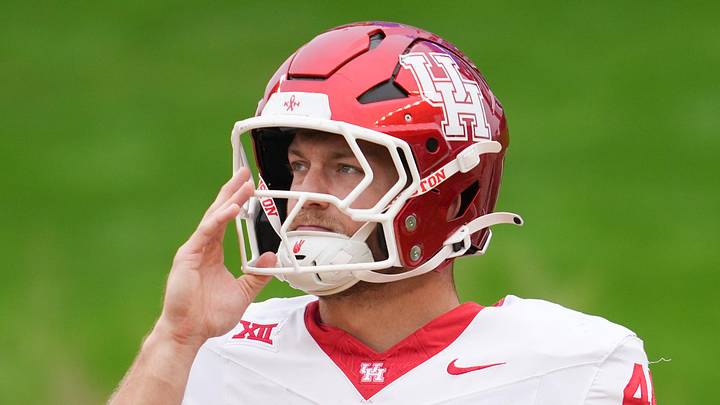 Houston Cougars running back Dean Connors.