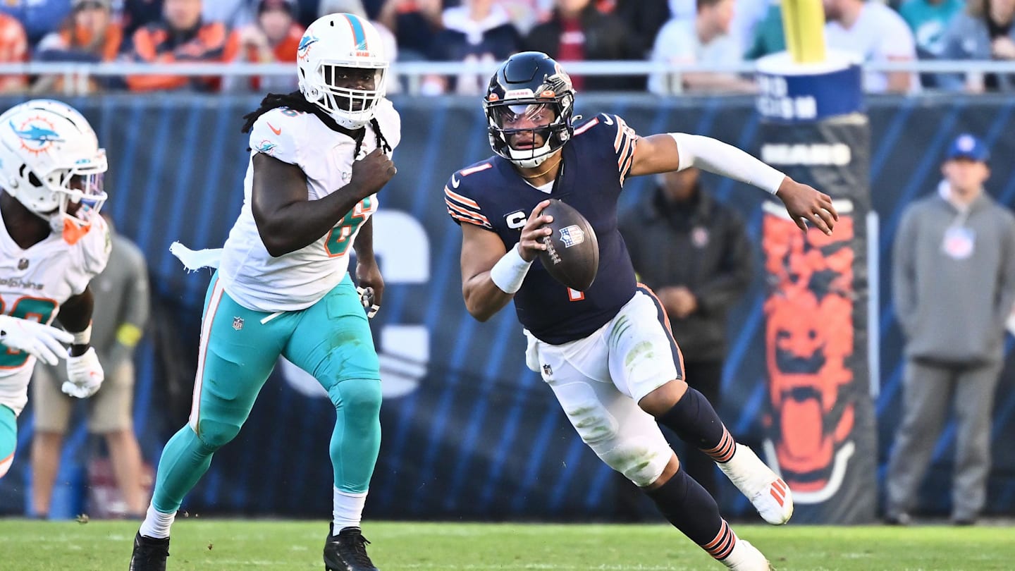 Evaluating Miami Dolphins Division Rival Free Agent Activity