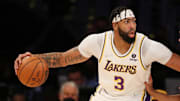 Davis estuvo ausente en el juego más reciente de los Lakers