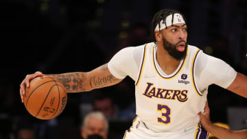 Davis estuvo ausente en el juego más reciente de los Lakers