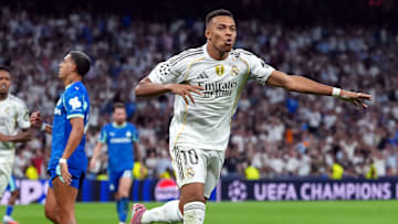 Mbappé marca duas vezes e garante vitória do Real Madrid 