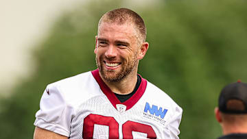 Washington Commanders tight end Zach Ertz