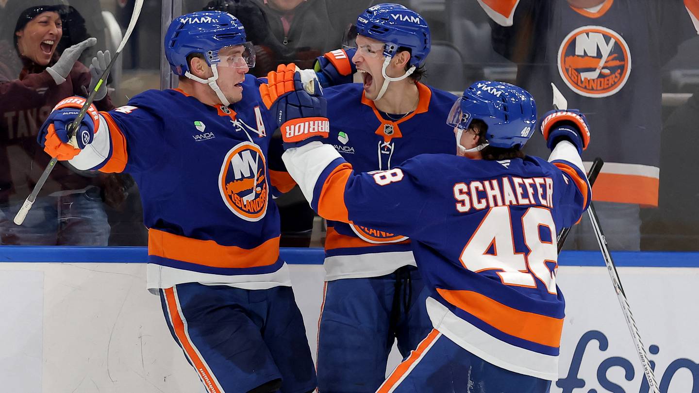 NY Islanders Star Receives Major Praise From NHL Executive