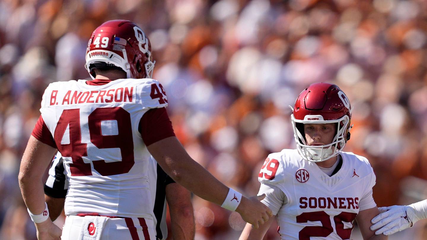 Oklahoma Kicker Tate Sandell Named Finalist for Groza Award