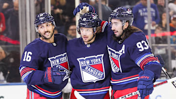 New York Islanders v New York Rangers