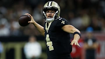 Derek Carr. Philadelphia Eagles