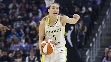 Jul 25, 2025; San Francisco, California, USA;  Dallas Wings guard Paige Bueckers (5) gestures against the Golden State Valkyries during the first quarter at Chase Center. Mandatory Credit: John Hefti-Imagn Images