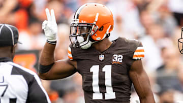 Sep 24, 2023; Cleveland, Ohio, USA; Cleveland Browns wide receiver Donovan Peoples-Jones (11) signals for a first down following a reception during the third quarter against the Tennessee Titans at Cleveland Browns Stadium. Mandatory Credit: Scott Galvin-Imagn Images