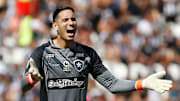 Gatito tem a meta de fechar o gol Alvinegro no Nilton Santos