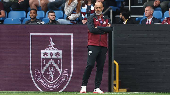 Nuno's half time experiment back fires as Burnley's pressure leads to 2-2 come back draw. 