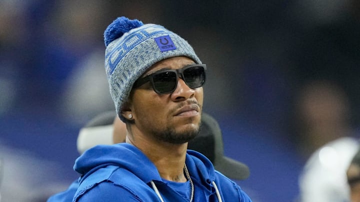 Indianapolis Colts quarterback Anthony Richardson watches the action