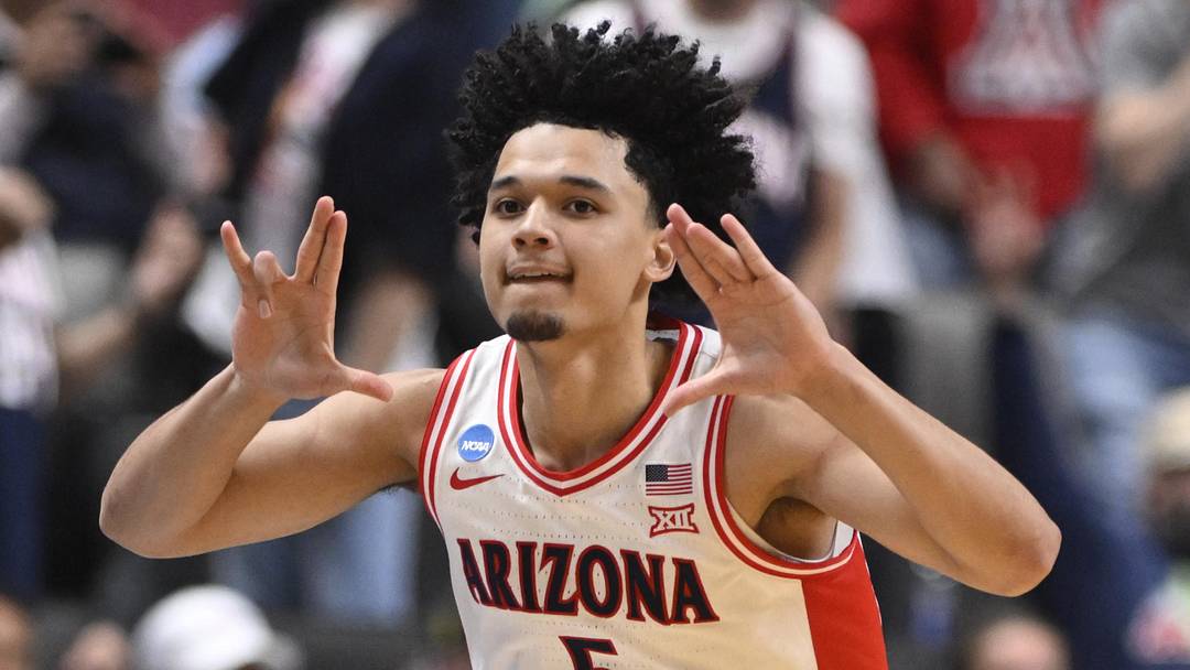 Mar 26, 2026; San Jose, CA, USA; Arizona Wildcats guard Brayden Burries (5) celebrates after a play against the Arkansas Razorbacks in the second half during a Sweet Sixteen game of the West Regional of the men's 2026 NCAA Tournament at SAP Center. Mandatory Credit: Eakin Howard-Imagn Images