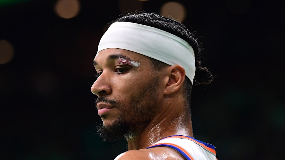 Hart and the Knicks let a double-digit fourth quarter lead slip through their fingers.  | Bob DeChiara-Imagn Images