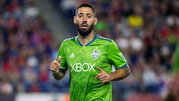 Clint Dempsey.