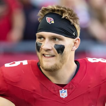 Jan 5, 2025; Glendale, Arizona, USA; Arizona Cardinals tight end Trey McBride (85) against the San Francisco 49ers at State Farm Stadium. Mandatory Credit: Mark J. Rebilas-Imagn Images