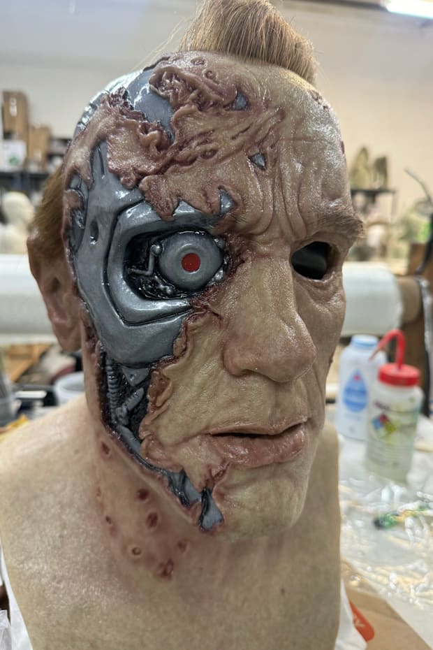 NFL star Myles Garrett wins Halloween in creepy Terminator costume
