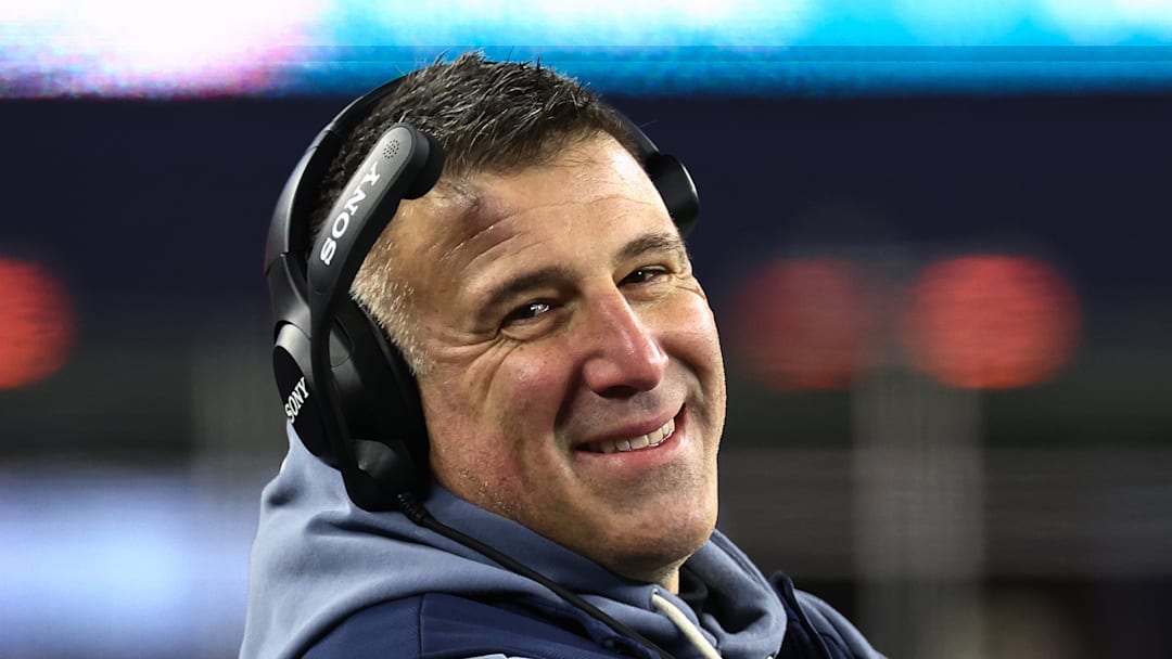 New England Patriots head coach Mike Vrabel