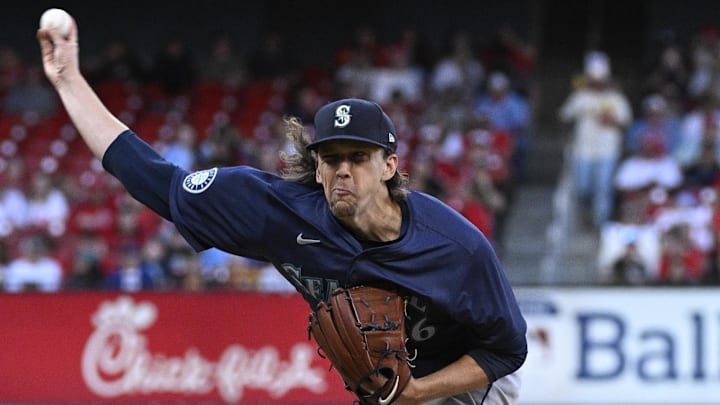 Seattle Mariners starting pitcher Logan Gilbert throws during a game against the St. Louis Cardinals on Saturday at Busch Stadium.