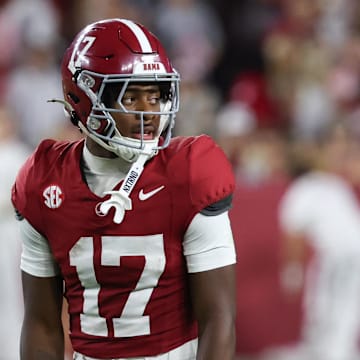 Oct 18, 2025; Tuscaloosa, Alabama, USA; Alabama Crimson Tide wide receiver Lotzeir Brooks (17) prepares for a play in the third quarter against the Tennessee Volunteers at Saban Field at Bryant-Denny Stadium. Mandatory Credit: David Leong-Imagn Images