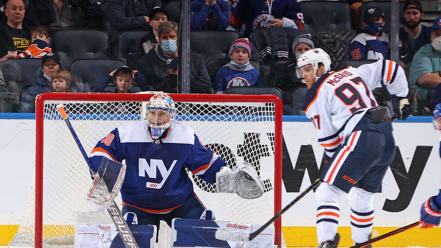 Noah Dobson overtime goal gives Islanders 3-2 win over Oilers