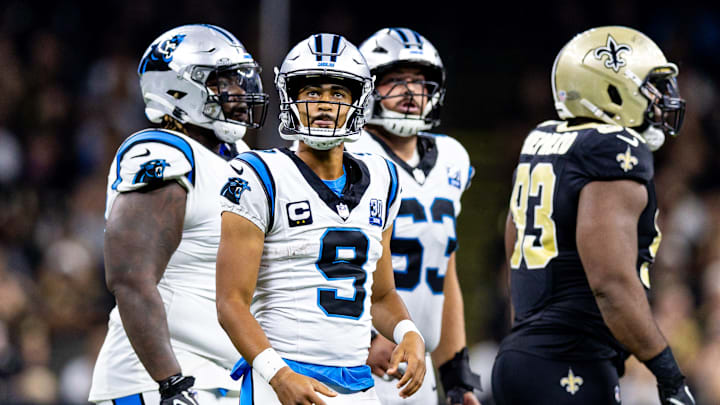 Sep 8, 2024; New Orleans, Louisiana, USA; Carolina Panthers quarterback Bryce Young (9) looks at the video boards against the New Orleans Saints during the first half at Caesars Superdome.