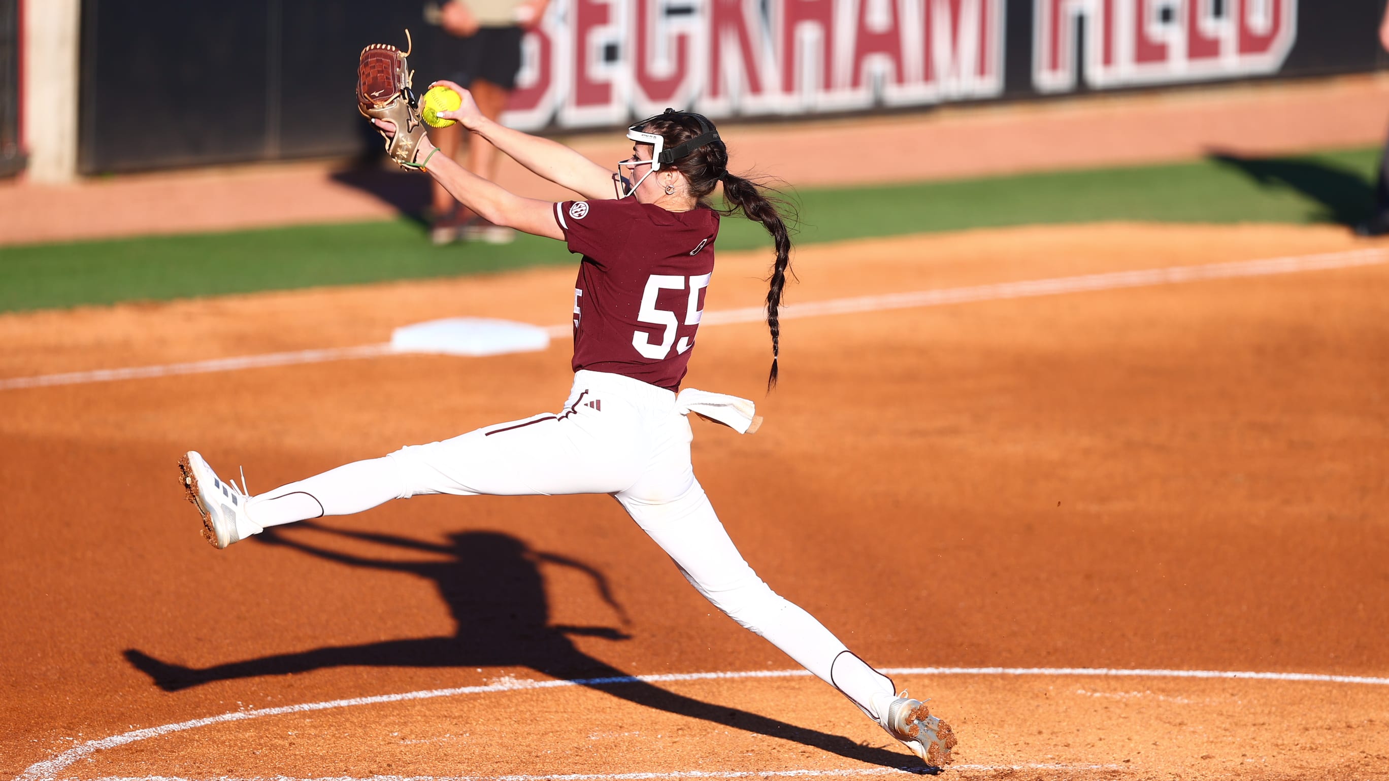 Mississippi State Softball Jumps to No.17 in Rankings After Dominant Week 9 Performances